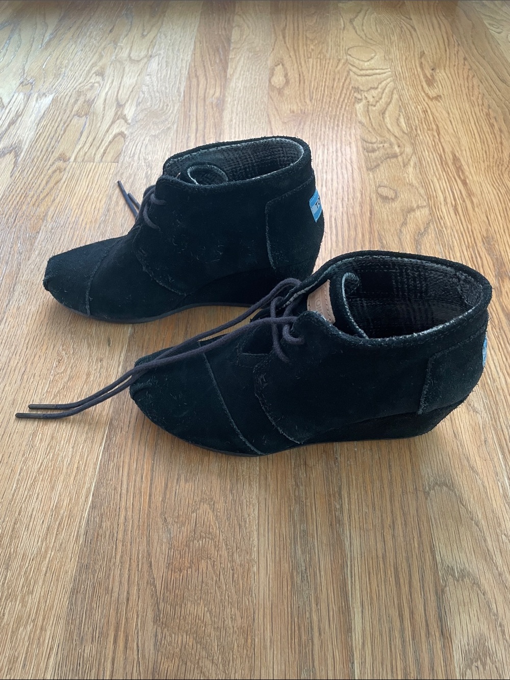 Toms Women’s Black Suede Desert Wedge Boots